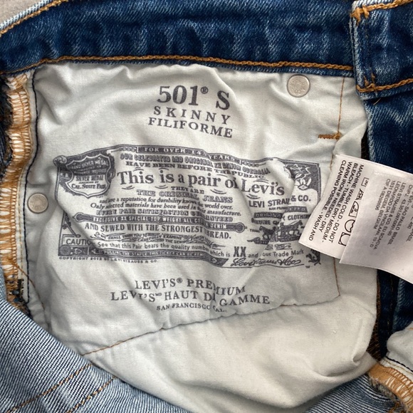 Levi 501 skinny jeans in classic blue (Aritzia) - Picture 8 of 9